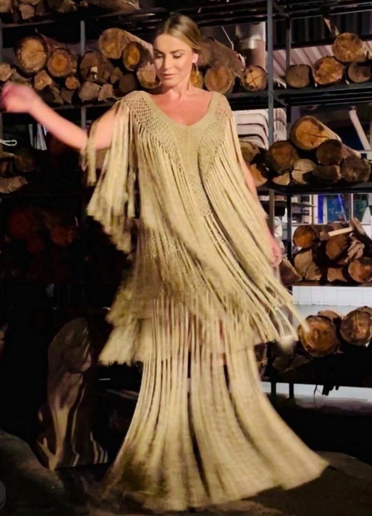 Vestido de Crochet Fio de Seda Liana Leão VE178